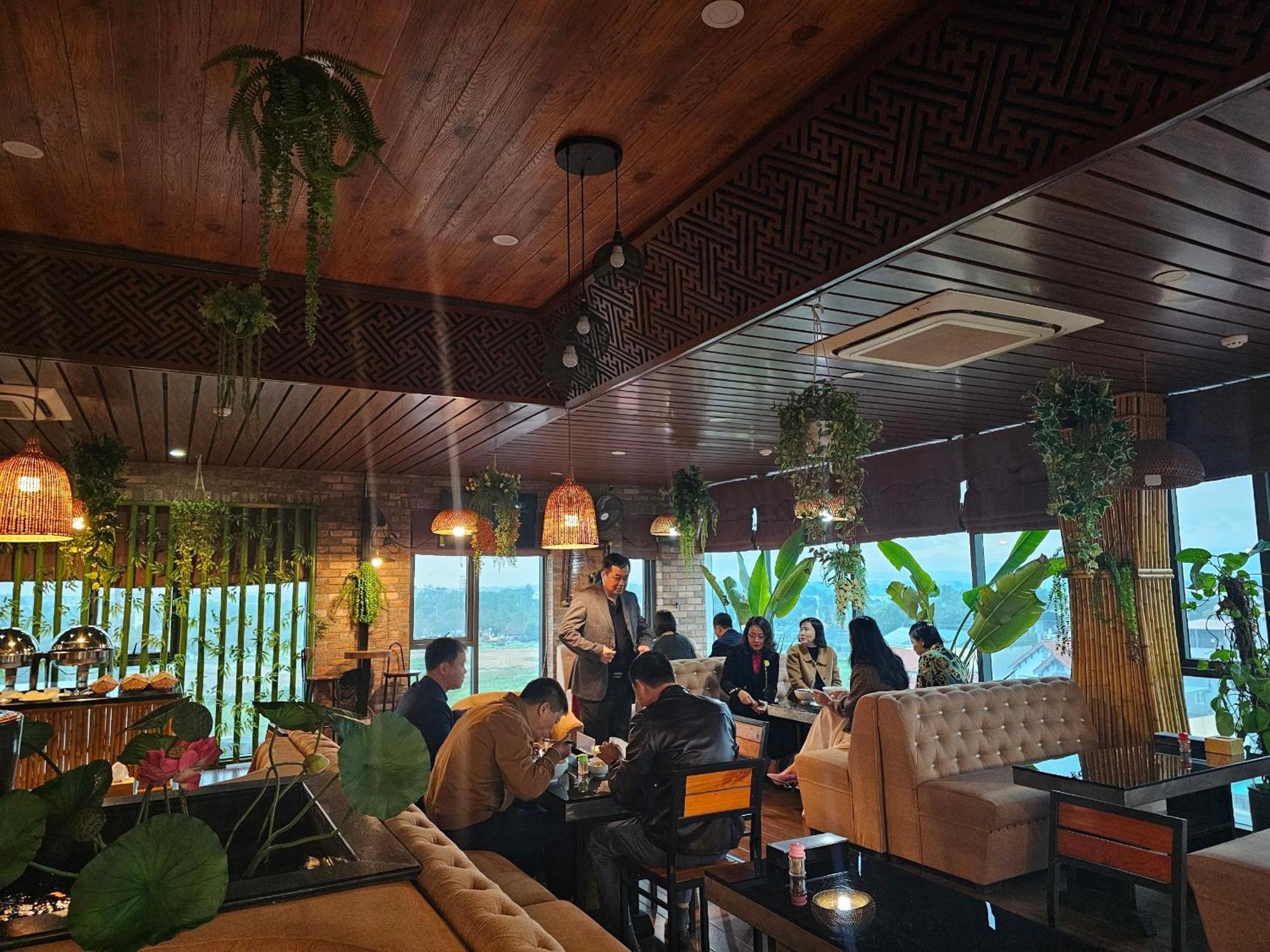 Kawasaki Noi Bai Airport Hotel Екстер'єр фото