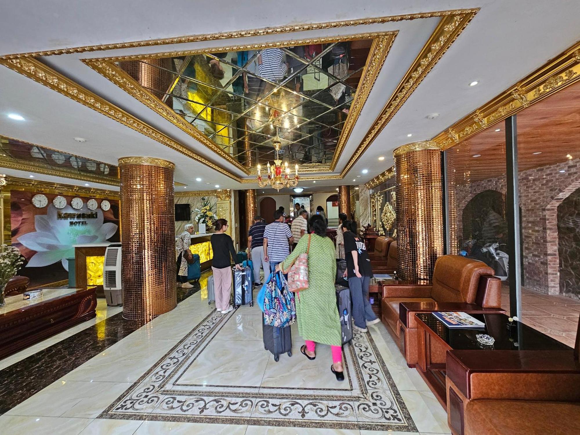 Kawasaki Noi Bai Airport Hotel Екстер'єр фото