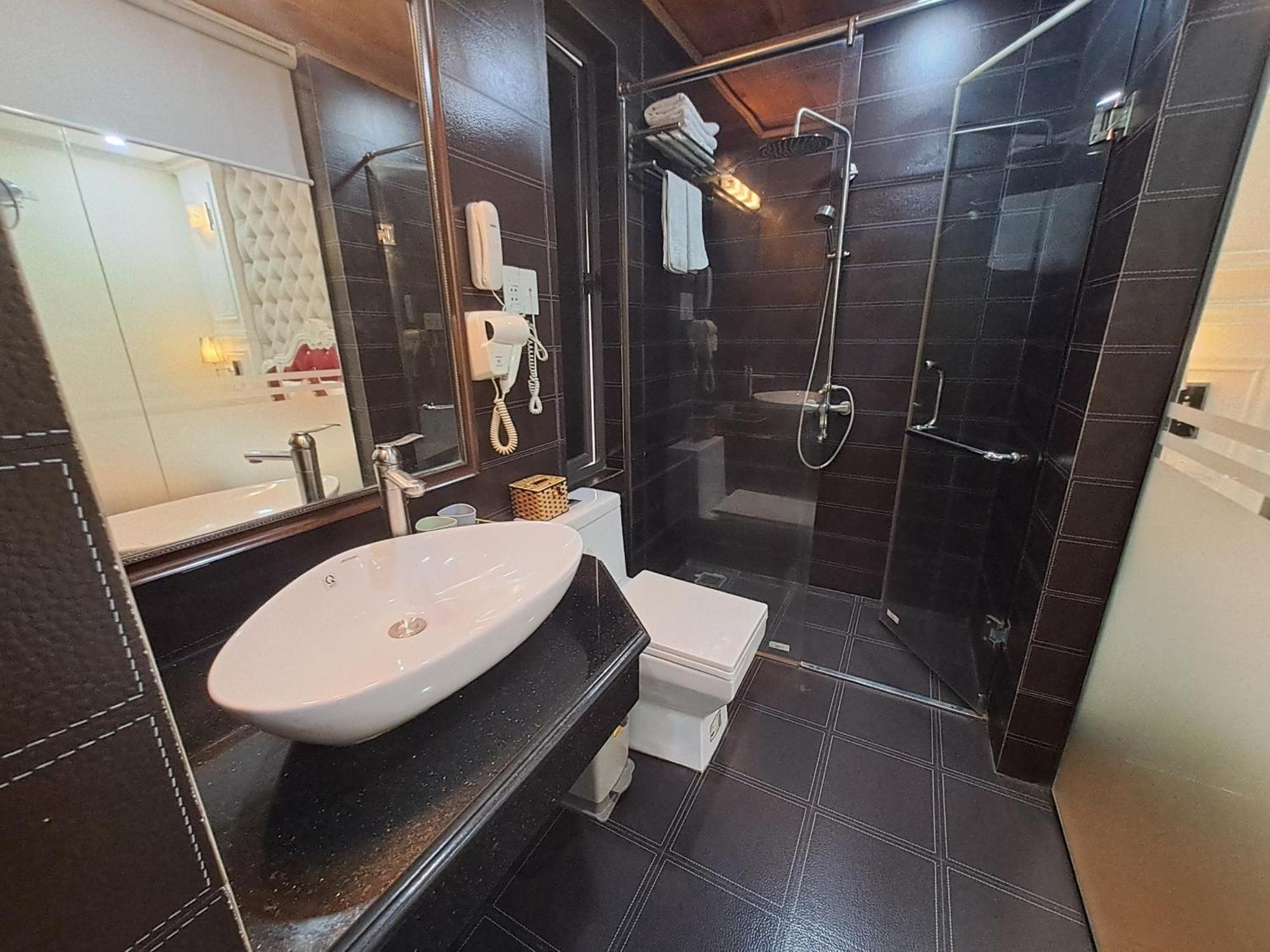 Kawasaki Noi Bai Airport Hotel Екстер'єр фото