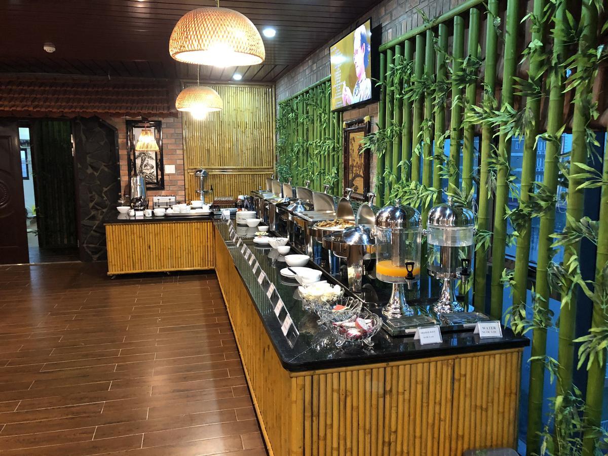 Kawasaki Noi Bai Airport Hotel Екстер'єр фото